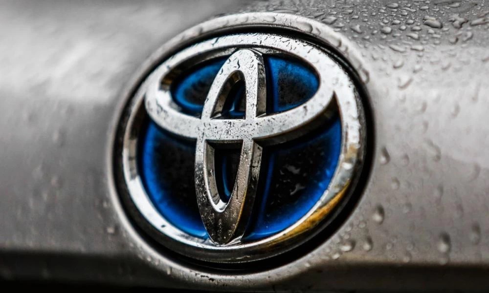 Σε κρίση η Toyota: 6% κάτω τα κέρδη το τελευταίο 3μηνο λόγω έλλειψης σε τσιπ υπολογιστών